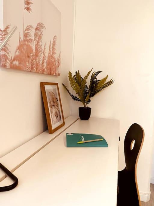 Proche Paris-Calme-Wifi-Netflix Apartment วีลุชวีฟ ภายนอก รูปภาพ