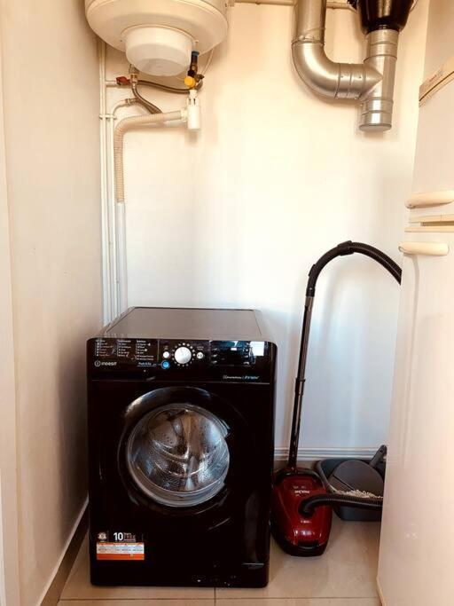Proche Paris-Calme-Wifi-Netflix Apartment วีลุชวีฟ ภายนอก รูปภาพ