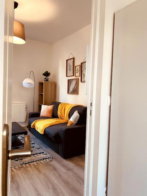 Proche Paris-Calme-Wifi-Netflix Apartment วีลุชวีฟ ภายนอก รูปภาพ