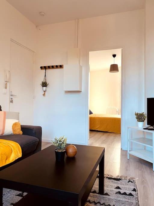Proche Paris-Calme-Wifi-Netflix Apartment วีลุชวีฟ ภายนอก รูปภาพ